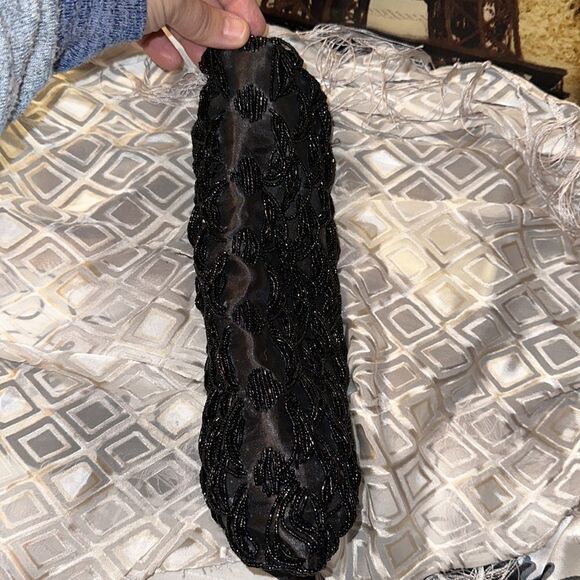 Beaded Satin Kissing Evening Clutch Black Silver Tone Hardware - Picture 6 of 6